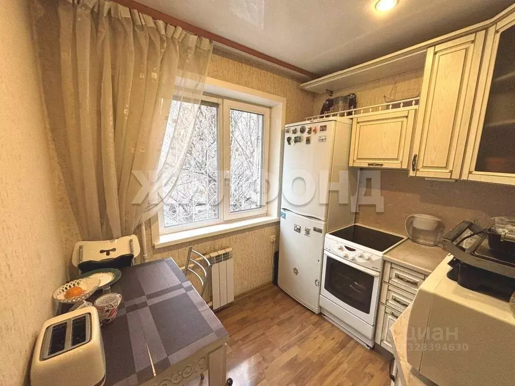 4-к кв. Иркутская область, Иркутск ул. Помяловского, 10 (57.4 м) - Фото 1