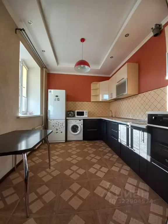 2-к кв. Омская область, Омск Заозерный мкр, просп. Менделеева, 44к2 ... - Фото 0