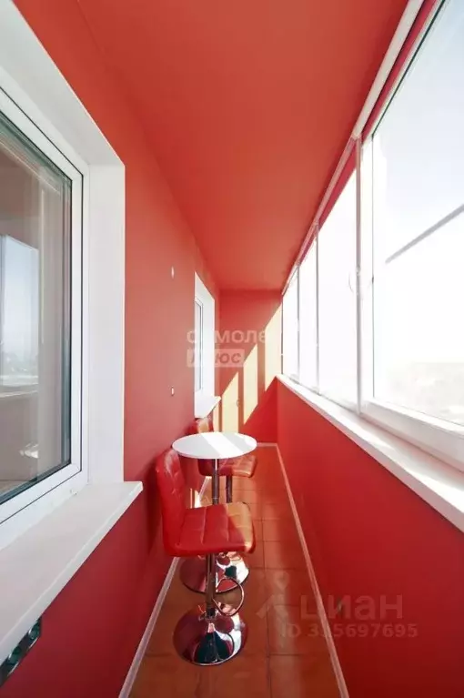 2-к кв. Омская область, Омск ул. Крупской, 38 (57.1 м) - Фото 0