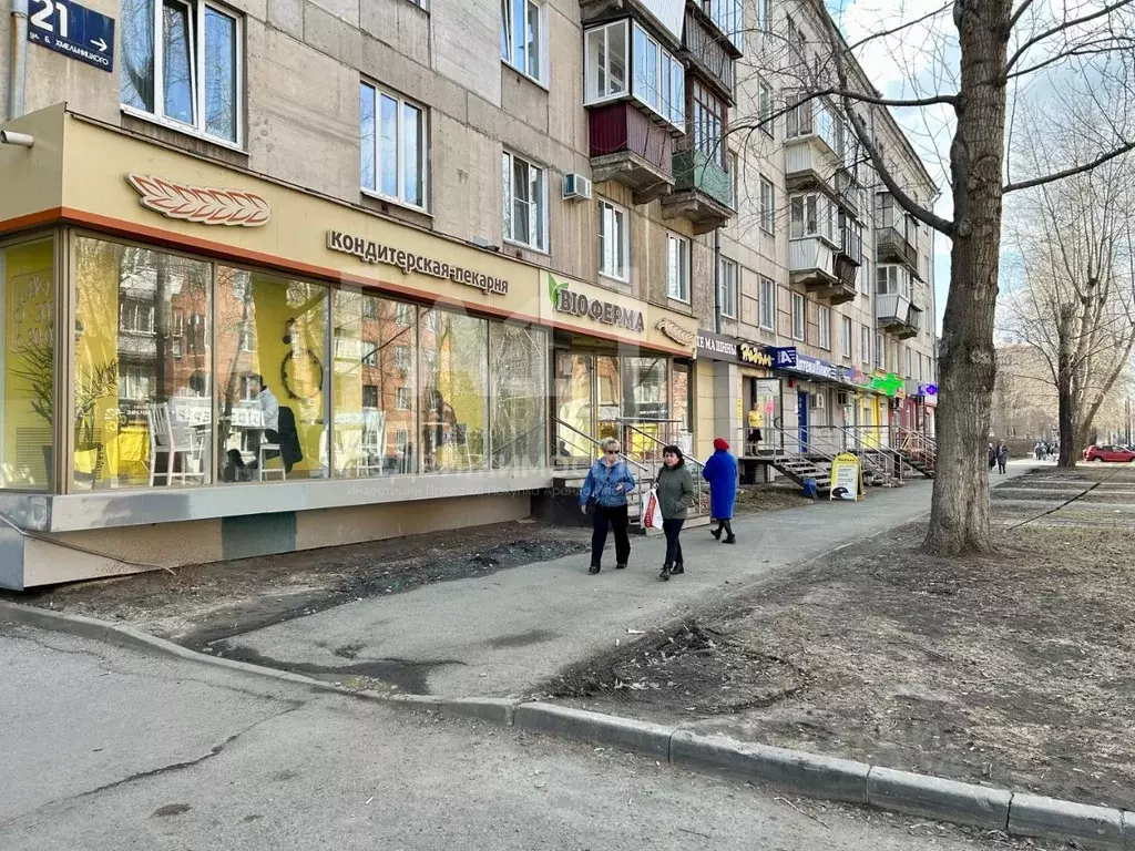 Торговая площадь в Челябинская область, Челябинск ул. Богдана ... - Фото 0