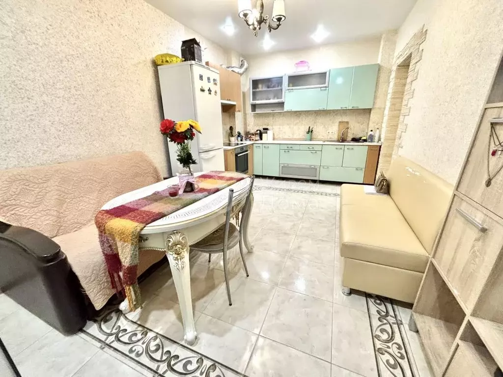 2-к кв. Волгоградская область, Волгоград Ангарская ул., 100А (53.0 м) - Фото 1