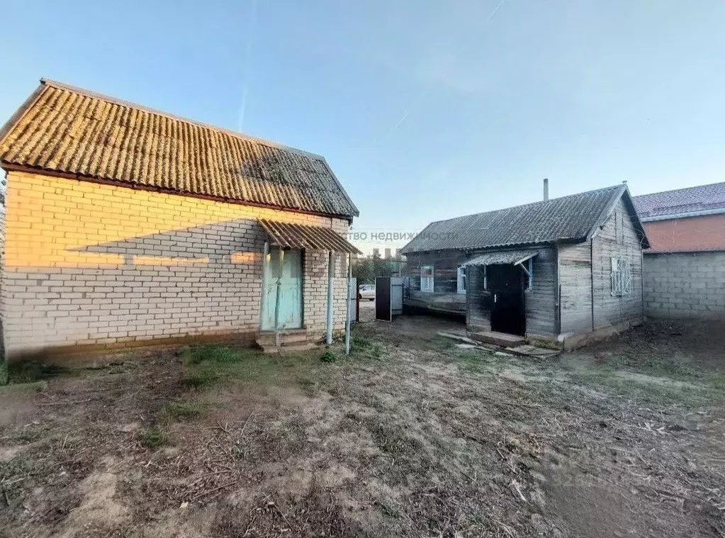 Дом в Волгоградская область, Дубовка ул. Имени Минина (25 м) - Фото 1