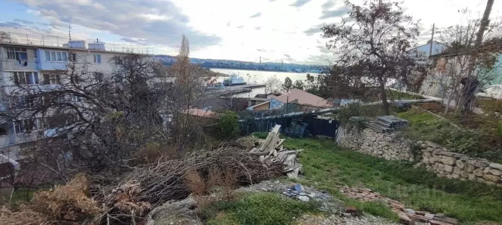 Участок в Севастополь спуск Степана разина, 2 (4.0 сот.) - Фото 1