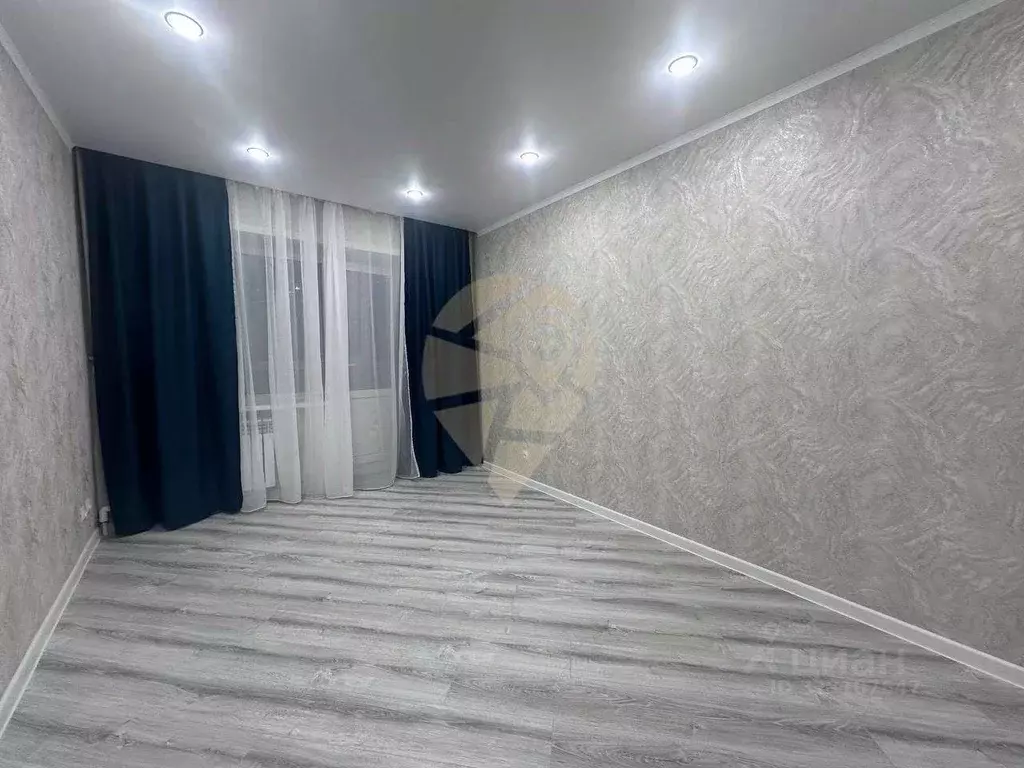 3-к кв. Белгородская область, Старый Оскол Горняк мкр, 4 (56.0 м) - Фото 1