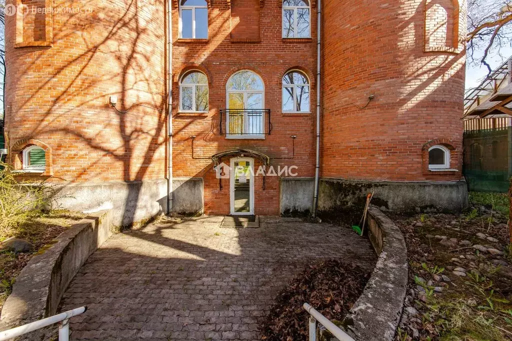 Дом в посёлок Левашово, улица Коммуны, 8А (442.2 м) - Фото 1