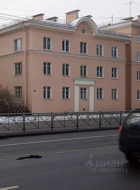 2-к кв. Санкт-Петербург, Санкт-Петербург, Петергоф Санкт-Петербургский ... - Фото 1