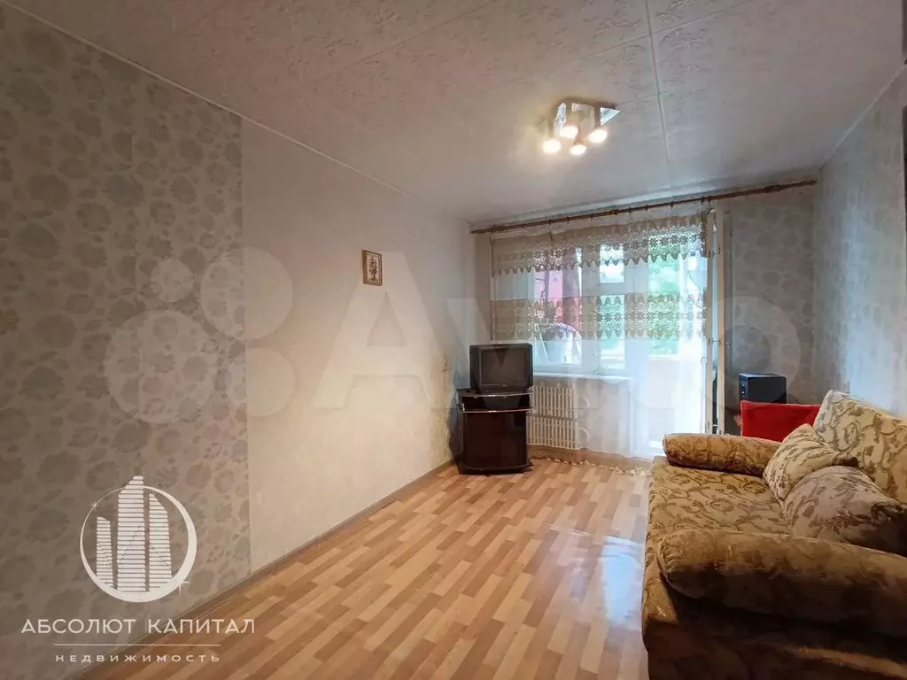 Комната 15 м в 3-к., 2/9 эт. - Фото 1