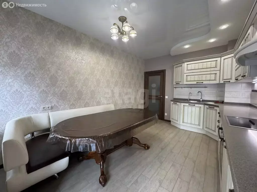 3-комнатная квартира: Пермь, улица Николая Островского, 64 (97 м) - Фото 1
