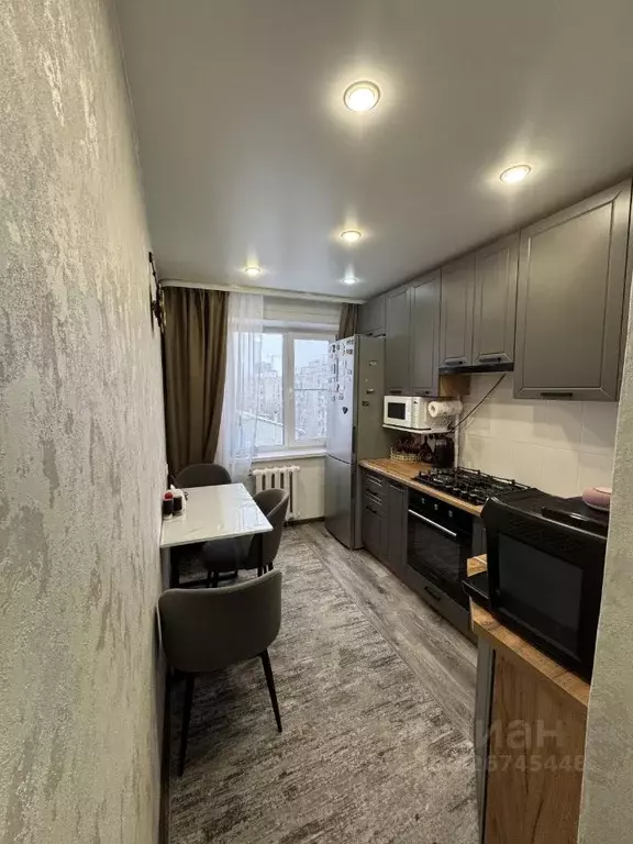 3-к кв. Омская область, Омск Городок Нефтяников мкр, ул. Волкова, 15 ... - Фото 1