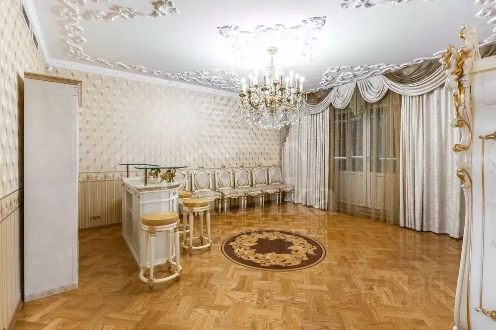 4-к кв. Москва ул. Красная Пресня, 7 (218.8 м) - Фото 1