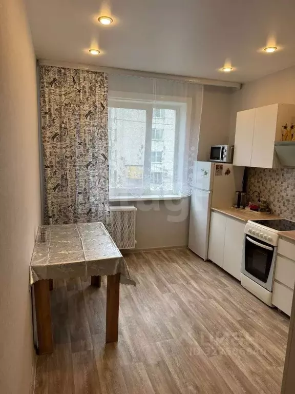 2-к кв. Сахалинская область, Южно-Сахалинск Украинская ул., 15 (52.0 ... - Фото 1