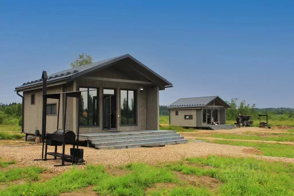 Дом в Новгородская область, Боровичский район, Травковское с/пос, д. ... - Фото 1