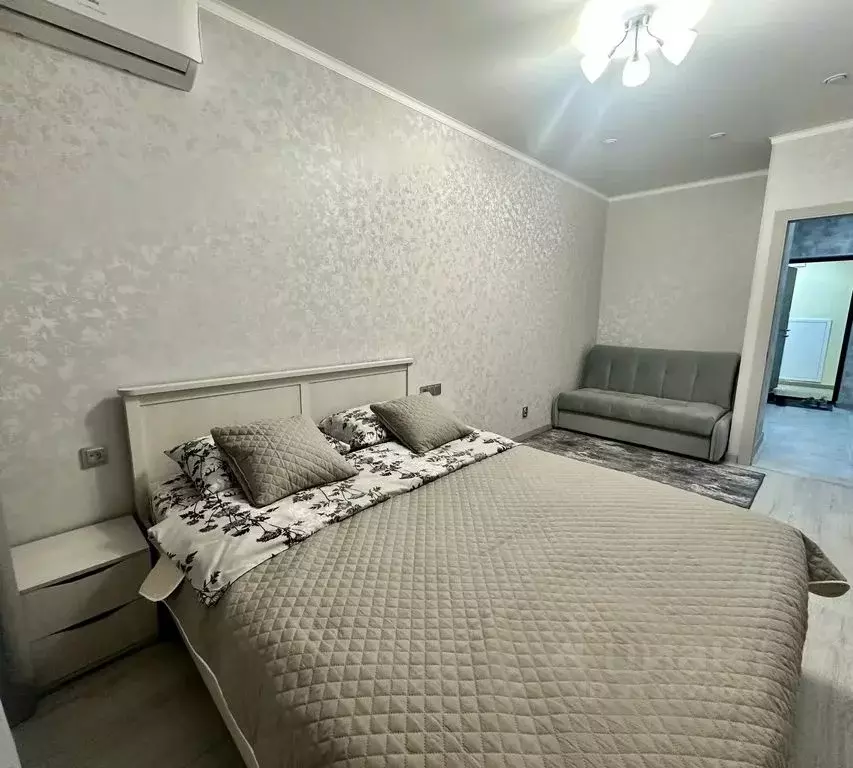 1-к кв. Ростовская область, Ростов-на-Дону ул. Ларина, 45с6 (40.0 м) - Фото 1