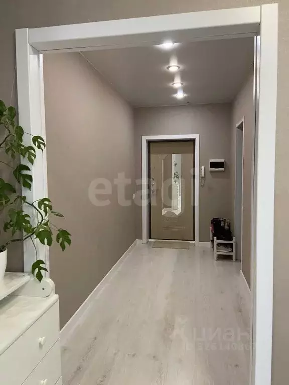 1-к кв. Свердловская область, Екатеринбург ул. Чкалова, 256 (47.1 м) - Фото 1