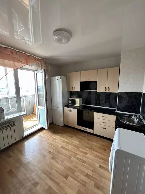 1-к. квартира, 40 м, 9/10 эт. - Фото 1
