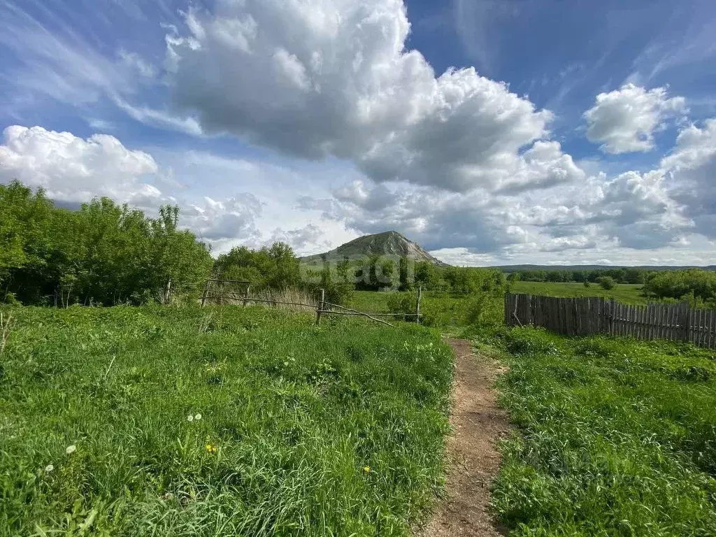Участок в Башкортостан, Ишимбайский район, Урман-Бишкадакский ... - Фото 0