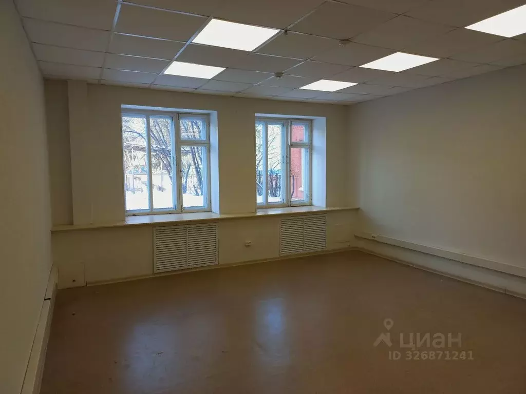 Офис в Татарстан, Казань ул. Лейтенанта Шмидта, 35А (50 м) - Фото 1