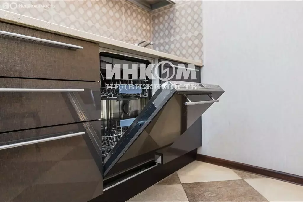 2-комнатная квартира: Москва, бульвар Матроса Железняка, 5 (64.6 м) - Фото 1