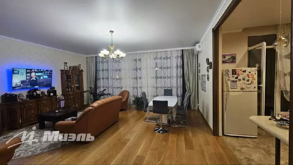 Продается 4-комнатная квартира - Фото 2