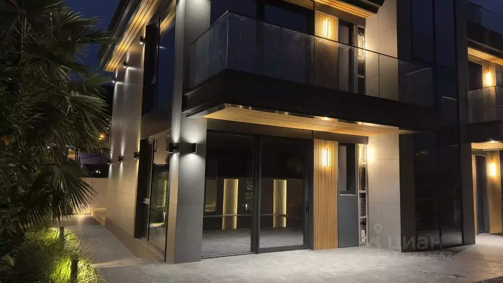 Коттедж в Краснодарский край, Сочи Сириус пгт, ул. Веселая (300 м) - Фото 2