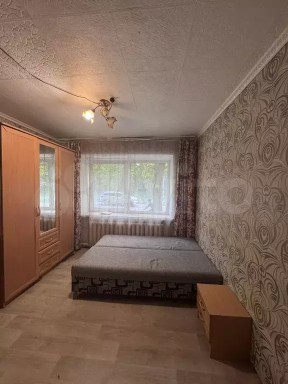 Комната 12,8 м в 5-к., 1/5 эт. - Фото 1