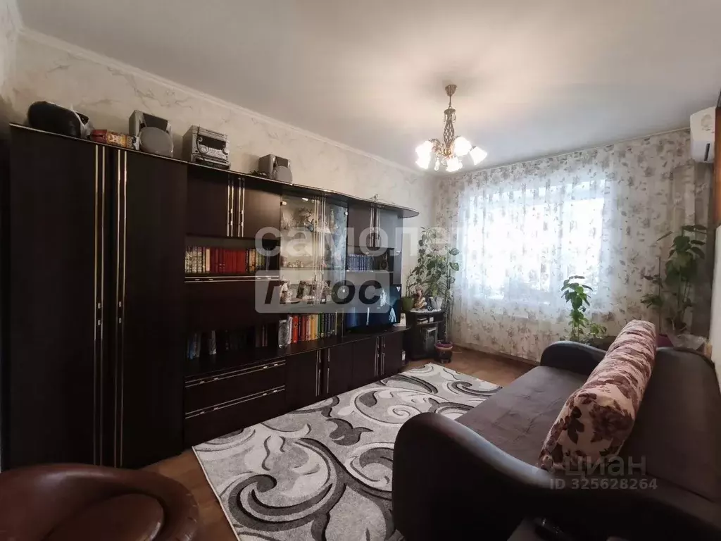 2-к кв. Омская область, Омск просп. Комарова, 16 (52.8 м) - Фото 1