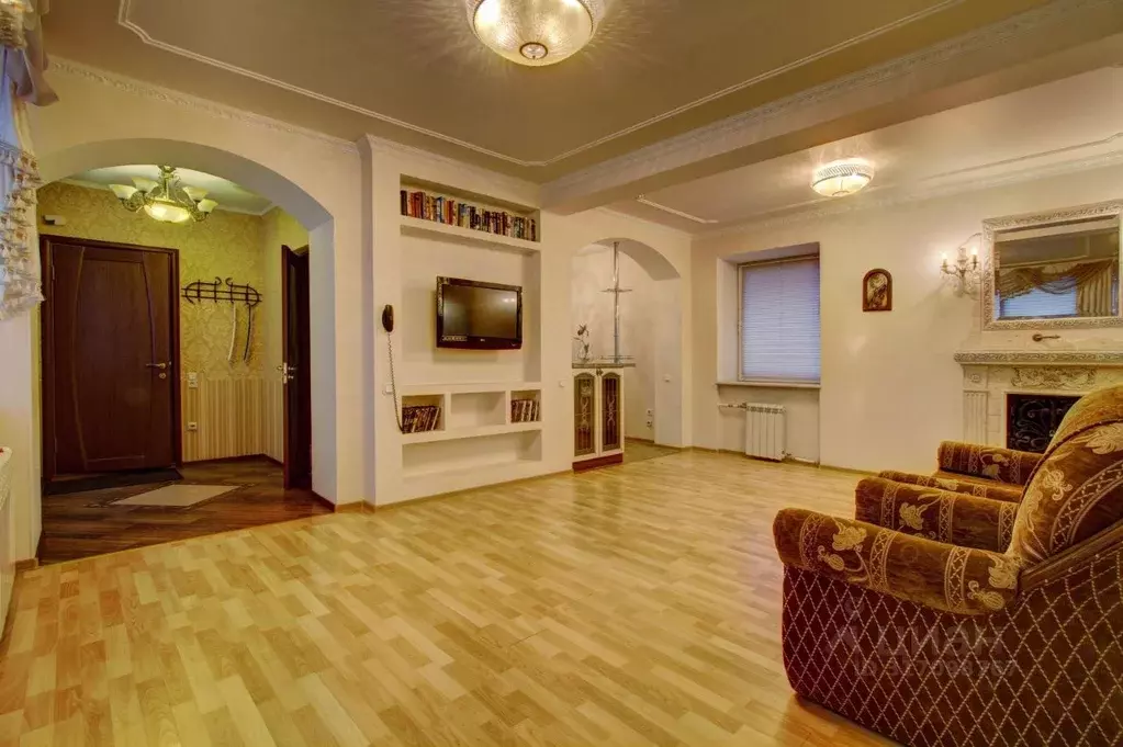 3-к кв. Санкт-Петербург Невский просп., 82 (75.0 м) - Фото 0