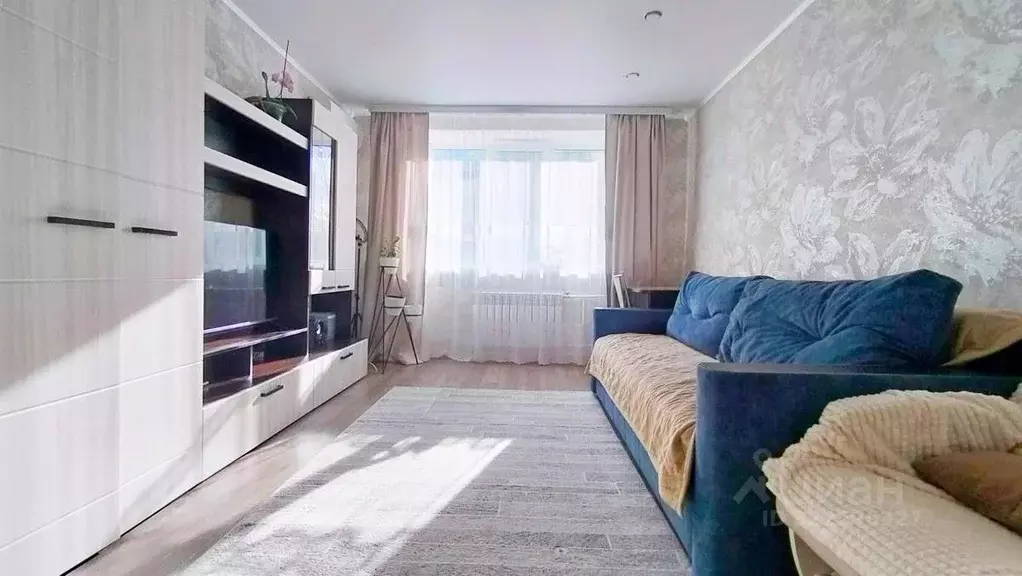 2-к кв. Саратовская область, Вольск муниципальное образование, Клены ... - Фото 0