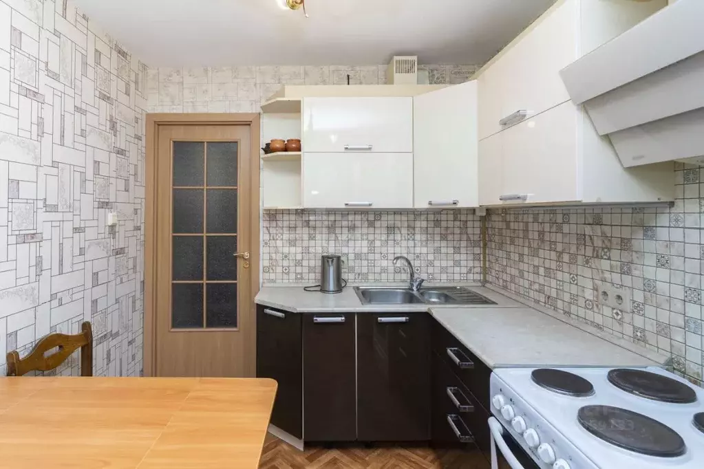 3-к кв. Тюменская область, Тюмень Широтная ул., 43 (65.6 м) - Фото 1