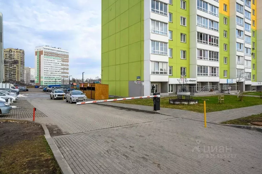 3-к кв. Кировская область, Киров ул. Анжелия Михеева, 20 (57.2 м) - Фото 2