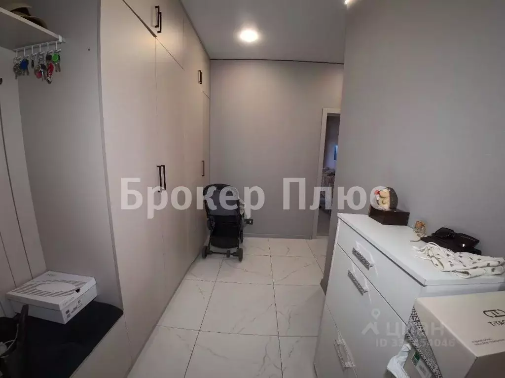 3-к кв. Хакасия, Абакан ул. Комарова, 7А (72.2 м) - Фото 1