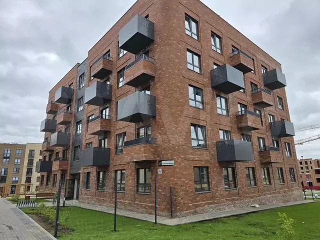 2-к. квартира, 65 м, 2/5 эт. - Фото 0