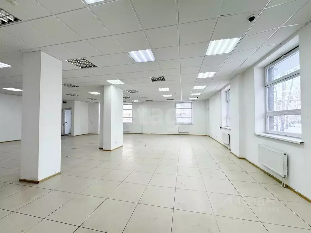 Помещение свободного назначения в Тюменская область, Тюмень проезд ... - Фото 2