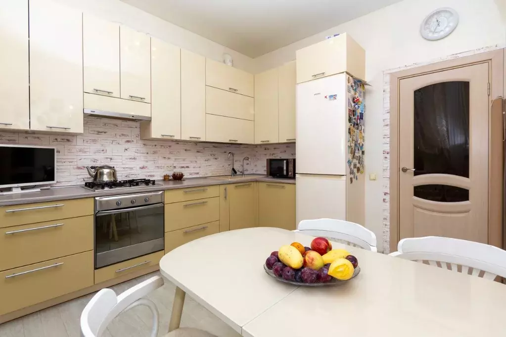 3-к кв. Санкт-Петербург пос. Металлострой, Пушкинская ул., 8 (87.6 м) - Фото 2