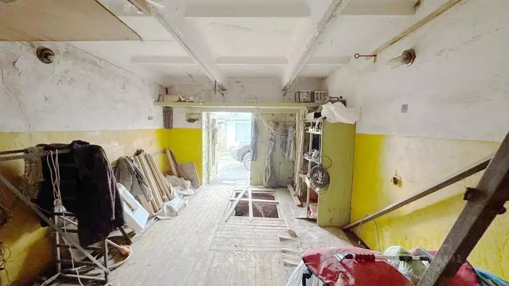 Гараж в Калужская область, Балабаново г. Боровский муниципальный ... - Фото 1