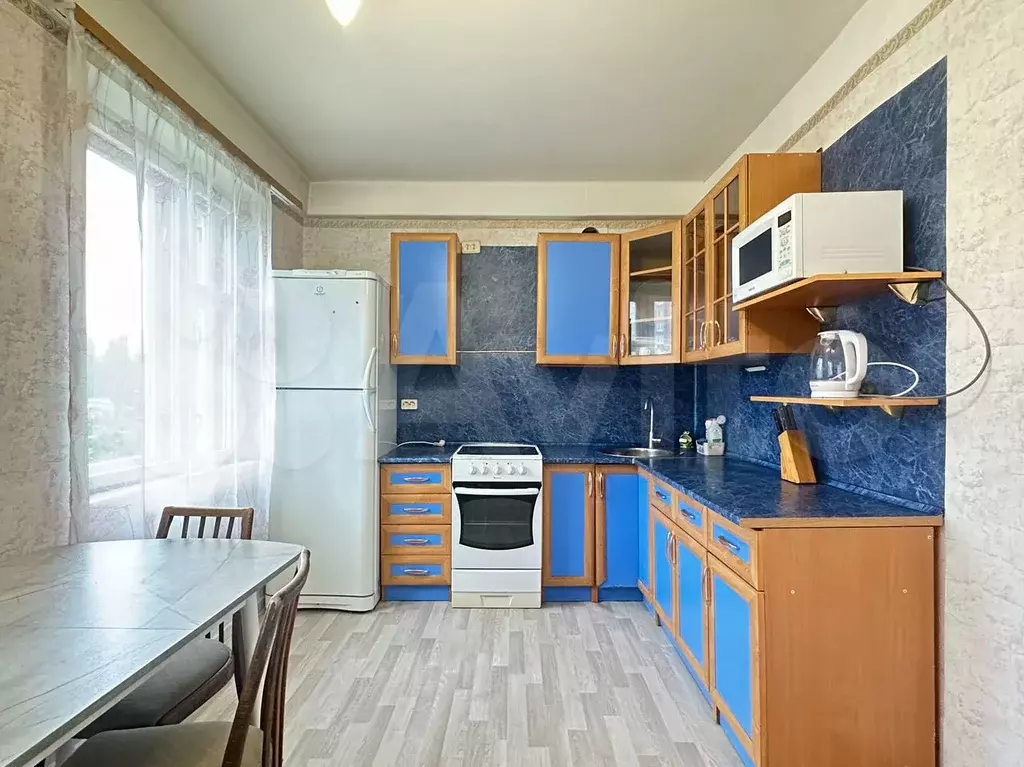 1-к. квартира, 46 м, 3/10 эт. - Фото 0