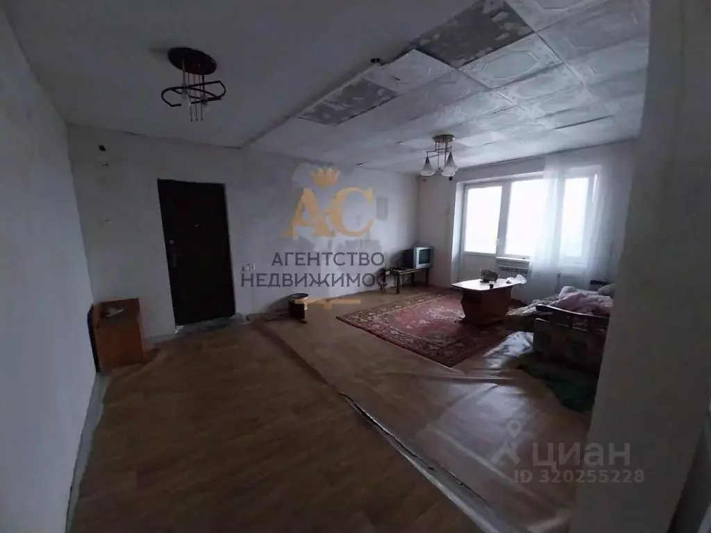 2-к кв. Крым, Кировский район, Первомайское с/пос, с. Первомайское ул. ... - Фото 1