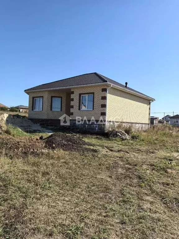 Дом в Белгородская область, Белгородский район, Дубовское с/пос, с. ... - Фото 0