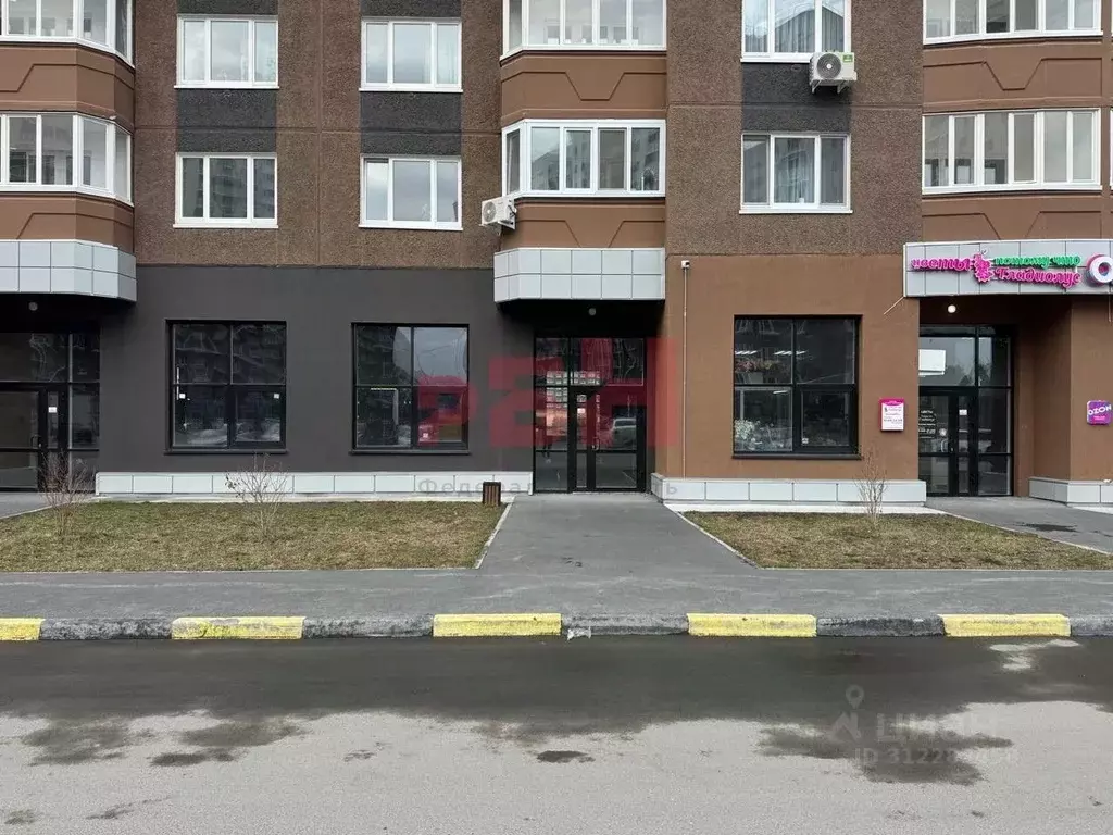 Помещение свободного назначения в Тюменская область, Тюмень ул. ... - Фото 1