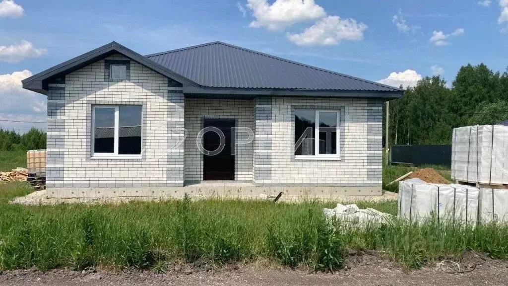Дом в Тюменская область, Тюменский район, д. Елань ул. Тисовая, 13 ... - Фото 0
