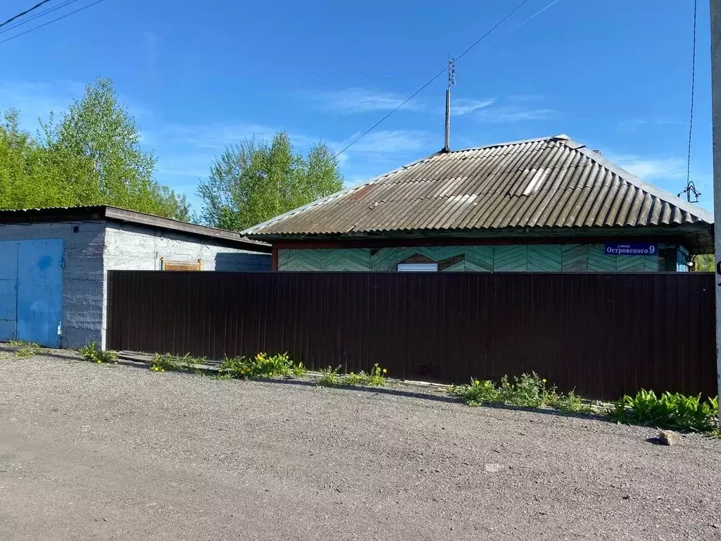 Дом в Кемеровская область, Мыски ул. Островского, 9 (46 м) - Фото 1