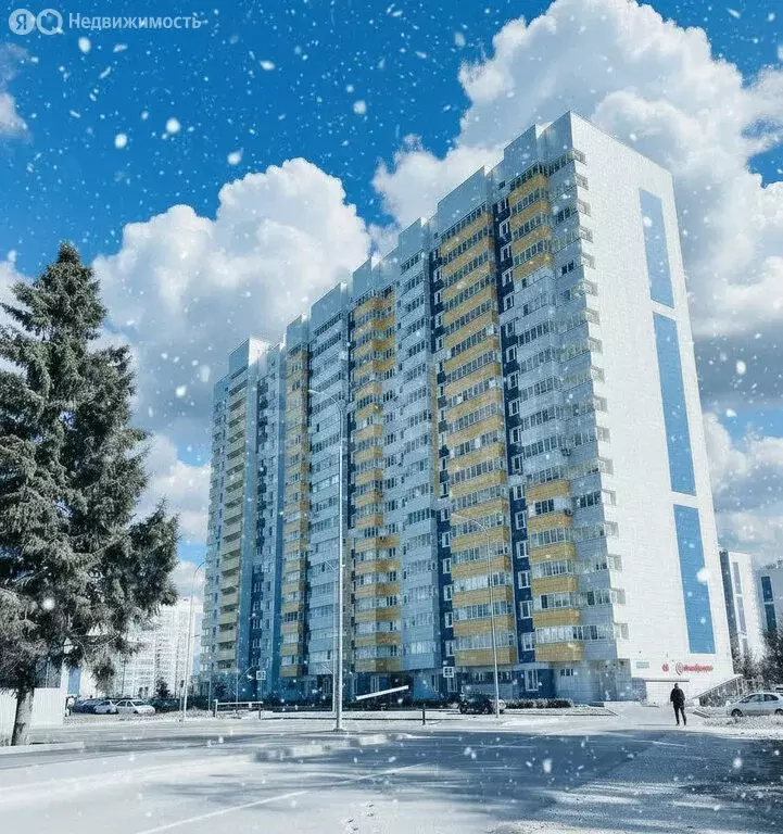 3-комнатная квартира: Казань, улица Альфии Авзаловой, 15 (81.5 м) - Фото 2