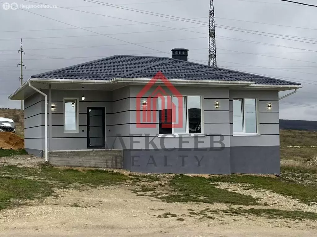 Дом в Бахчисарай, улица имени Ивана Бортникова (91 м) - Фото 1
