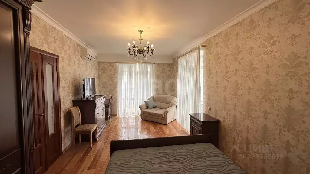 1-к кв. Крым, Симферополь просп. Победы (56.0 м) - Фото 1