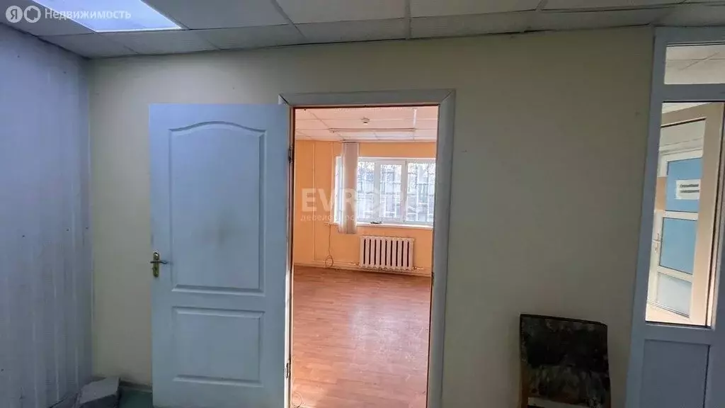 Торговая площадь (71 м) - Фото 1