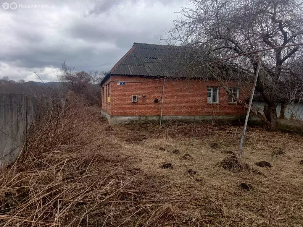 Участок в село Комгарон, улица Ленина (50 м) - Фото 0