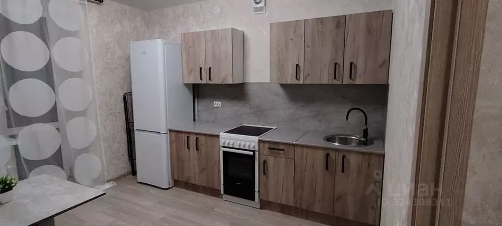 1-к кв. Татарстан, Зеленодольский район, Осиновское с/пос, с. Осиново ... - Фото 1