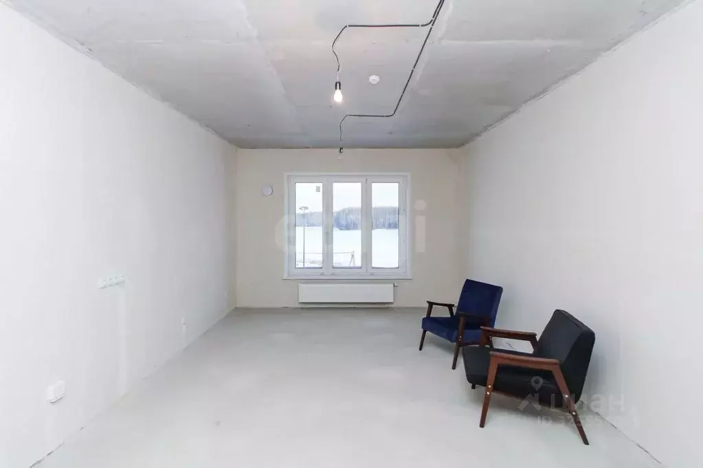 1-к кв. Тюменская область, Тюмень ул. Игоря Комиссарова, 7 (50.3 м) - Фото 1