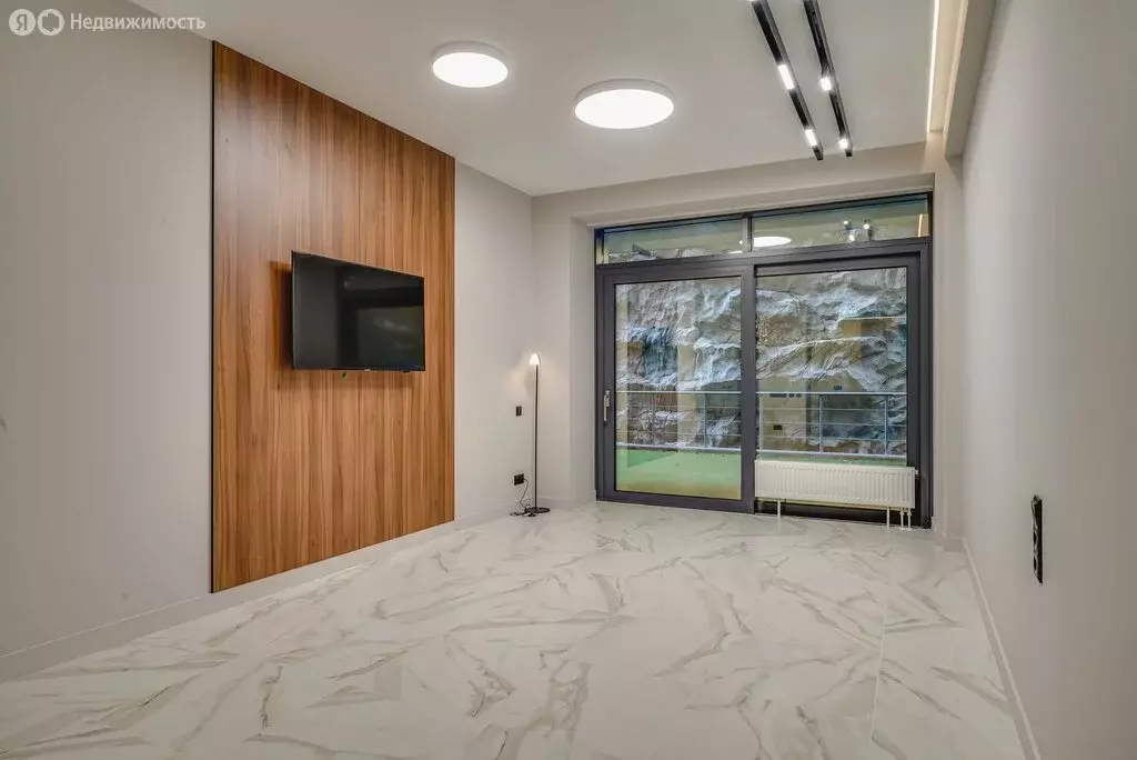 2-комнатная квартира: Ялта, квартал Приморский парк имени Гагарина, 3 ... - Фото 2