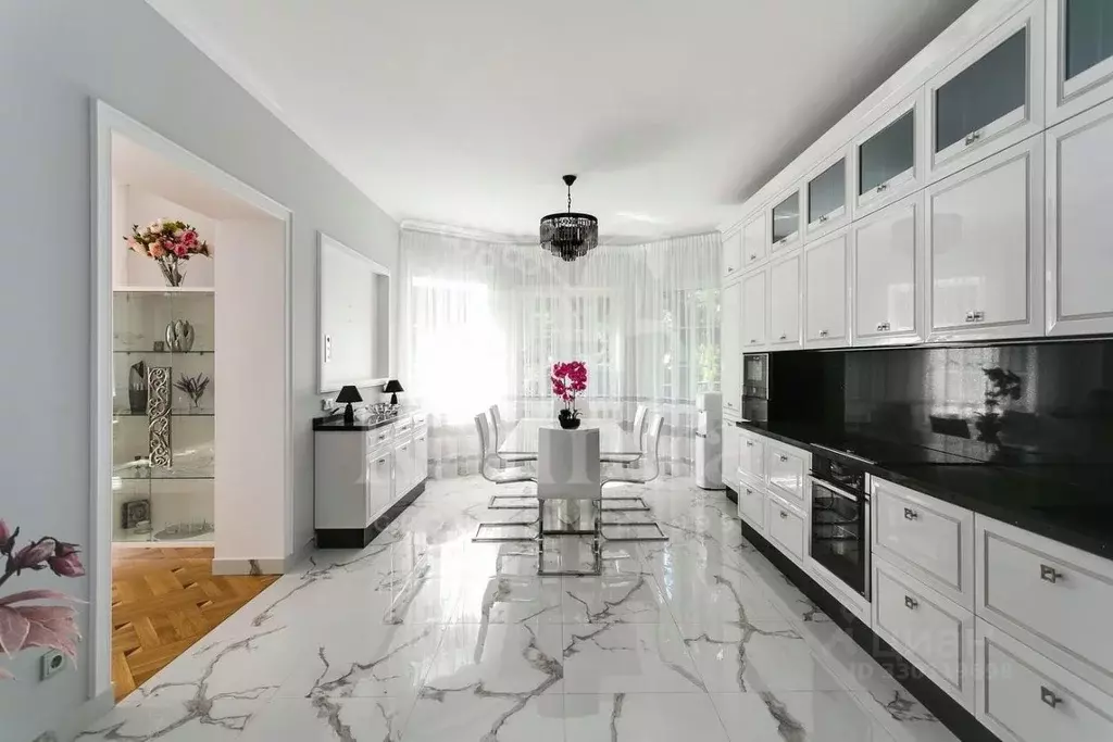 Дом в Московская область, Одинцовский городской округ, с. Знаменское  ... - Фото 1